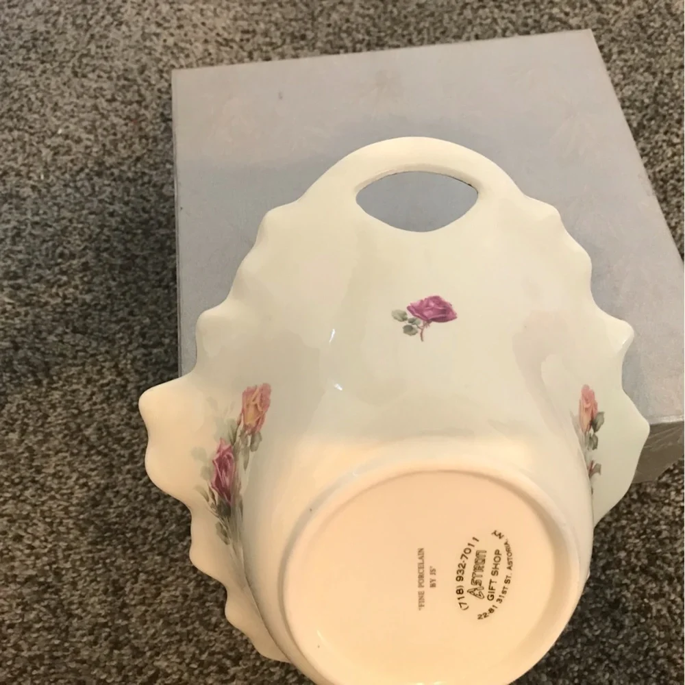 Fine Porcelain Bowl / Candy Dish By JS Gold Trim Pink and Red Roses